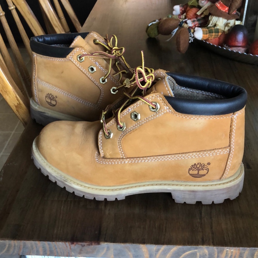 Timberland women’s boots size 7